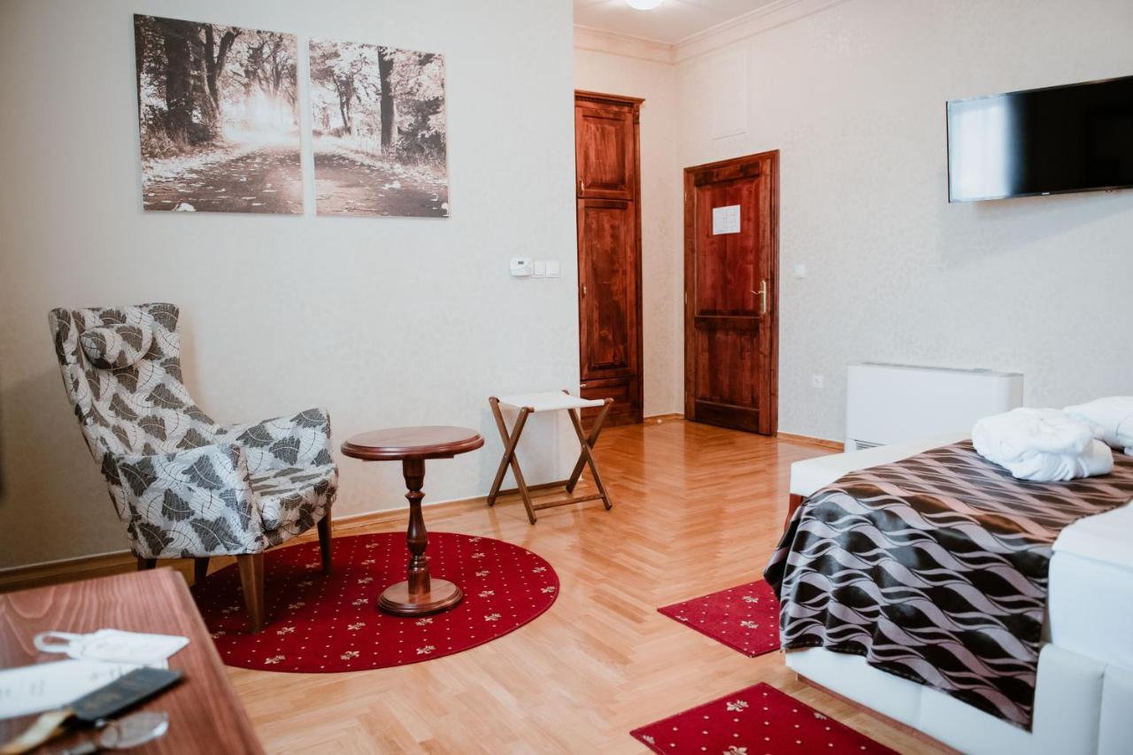 Hotel Kurija Jankovic Lukac Ngoại thất bức ảnh
