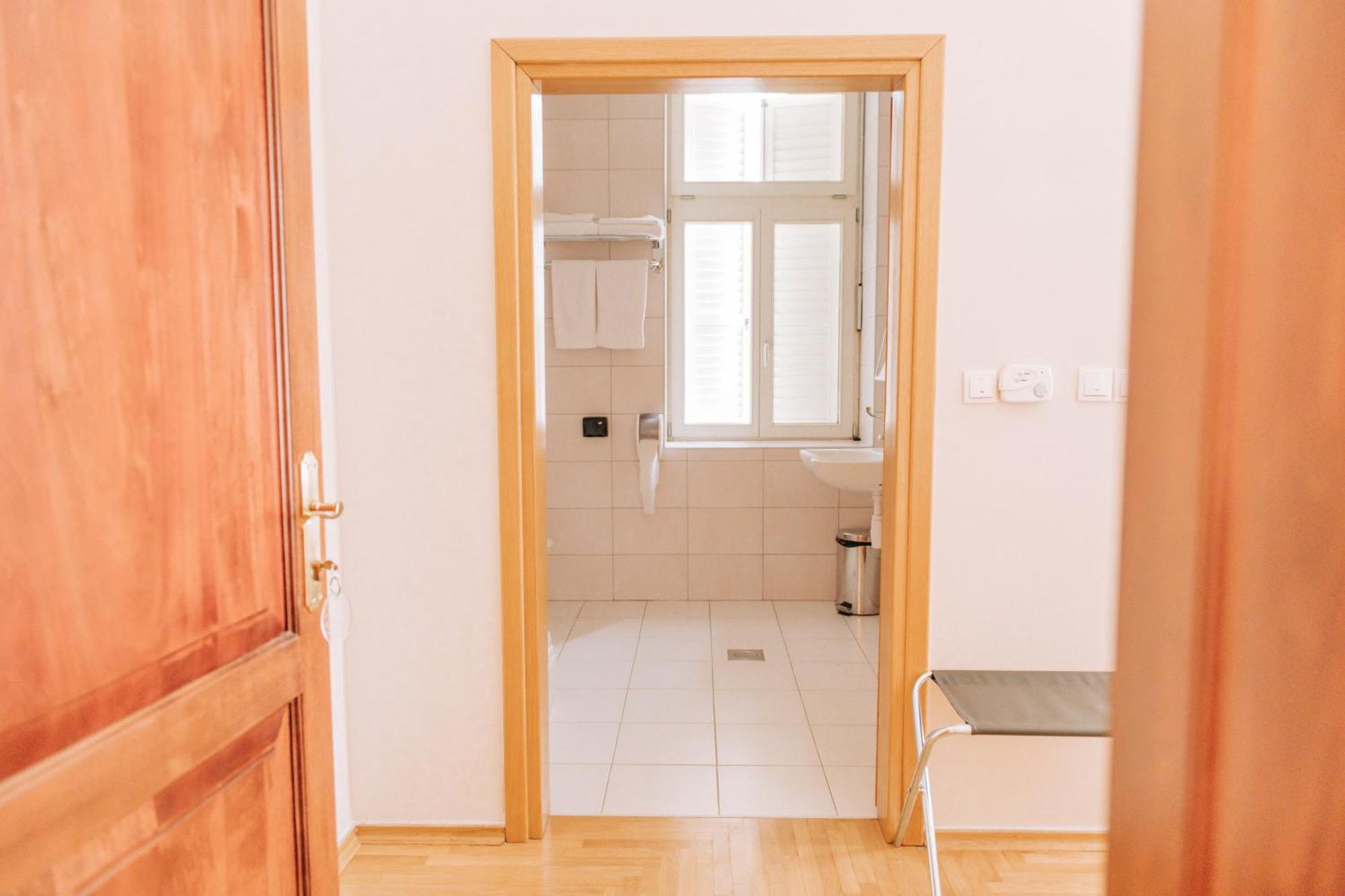 Hotel Kurija Jankovic Lukac Ngoại thất bức ảnh