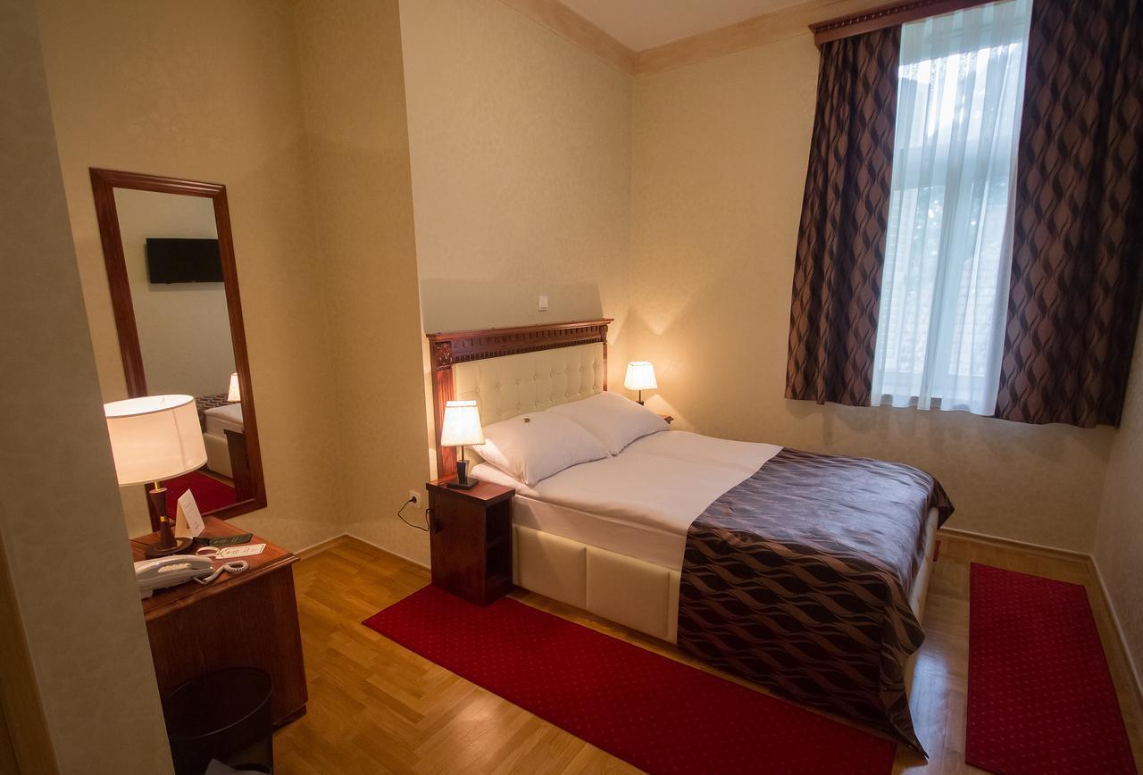 Hotel Kurija Jankovic Lukac Ngoại thất bức ảnh